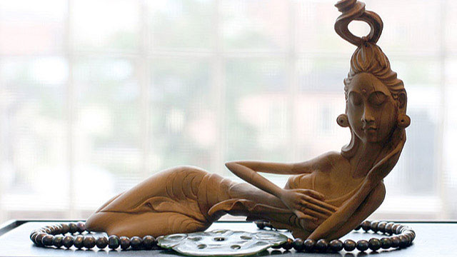 Sandalwood Idol Sandalwood Idol