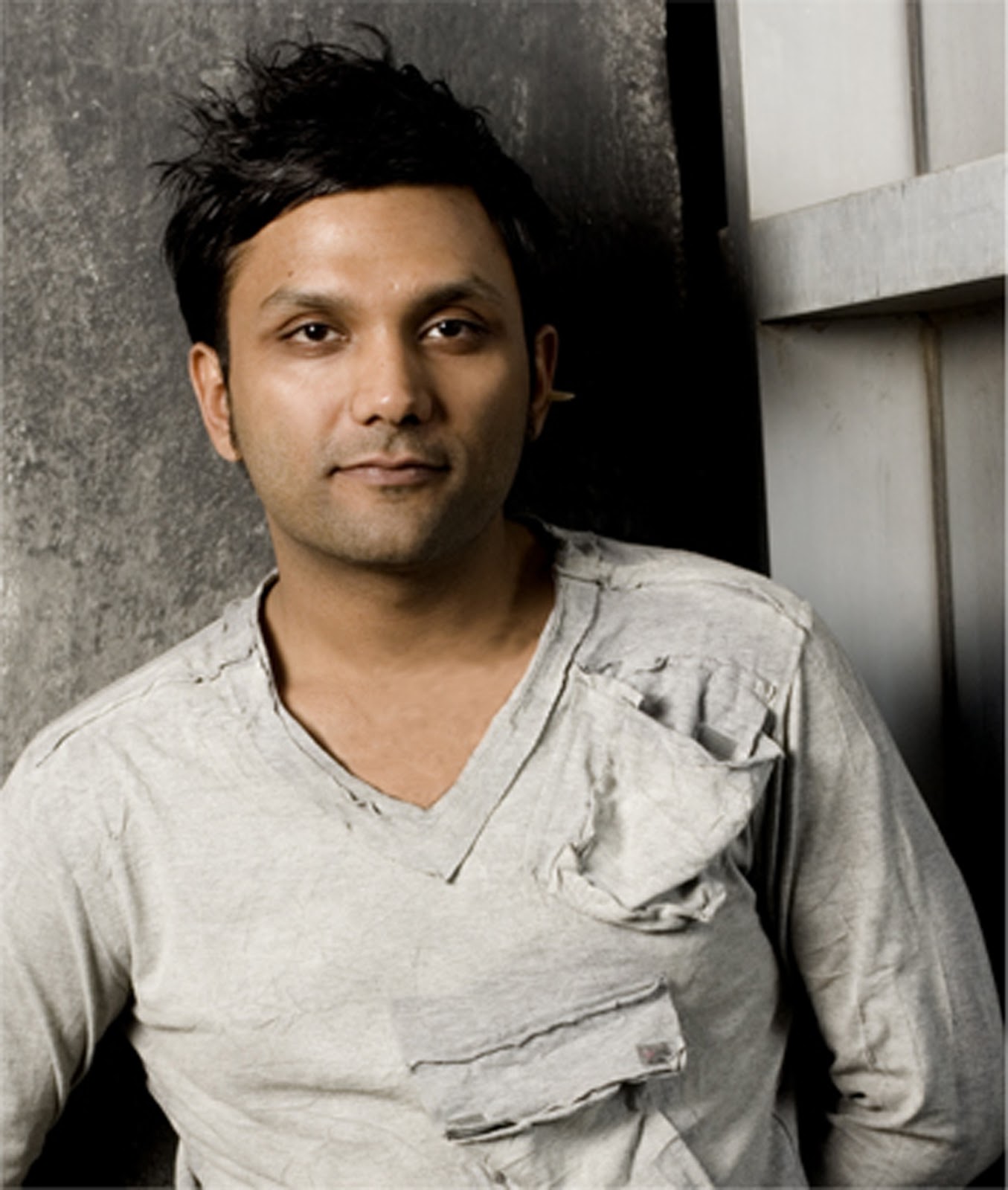 Gaurav Gupta: Cutting-Edge Fashion Designer | Utsavpedia 